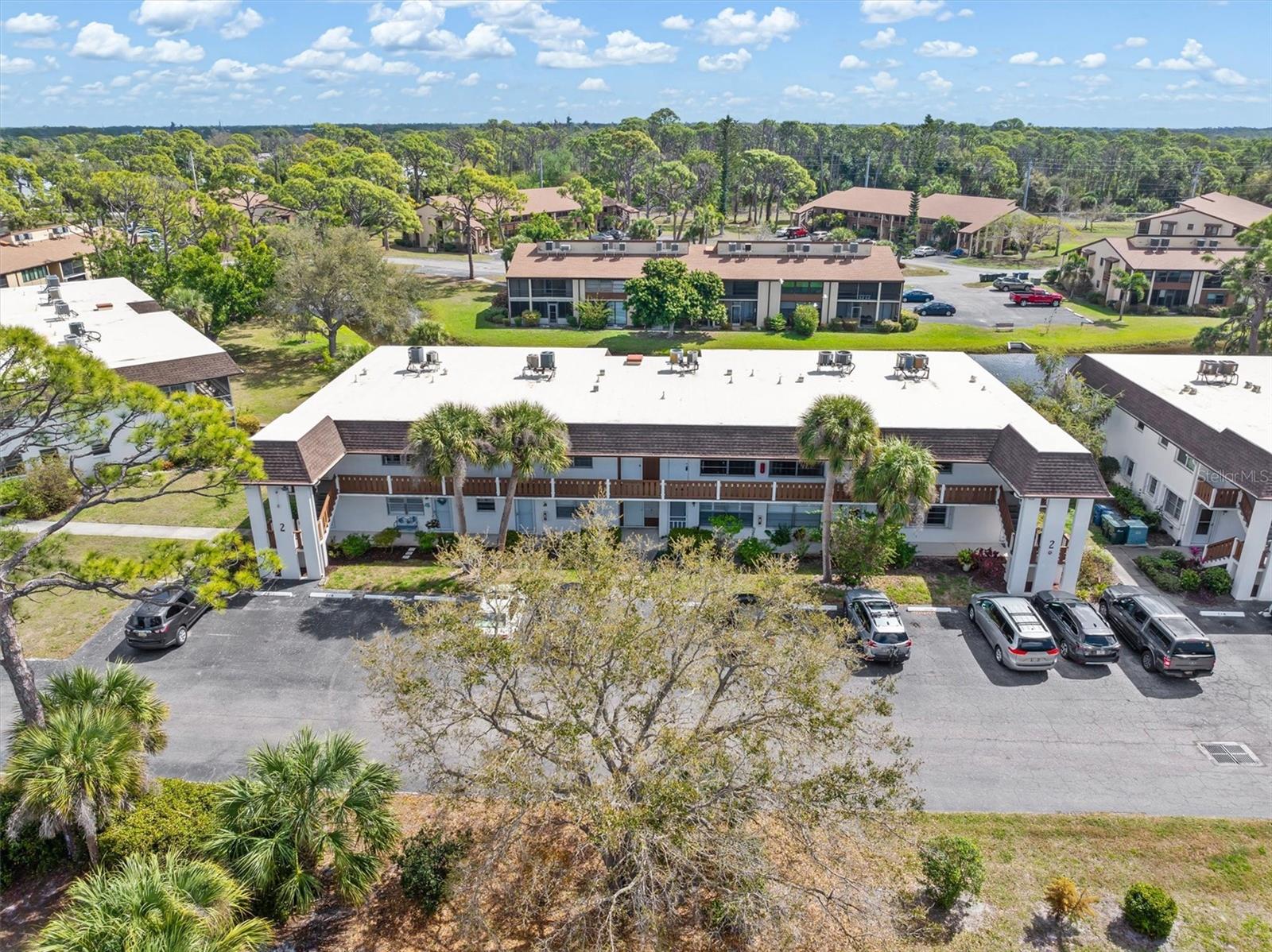 2 QUAILS RUN BLVD #8, ENGLEWOOD, FL — photo 26