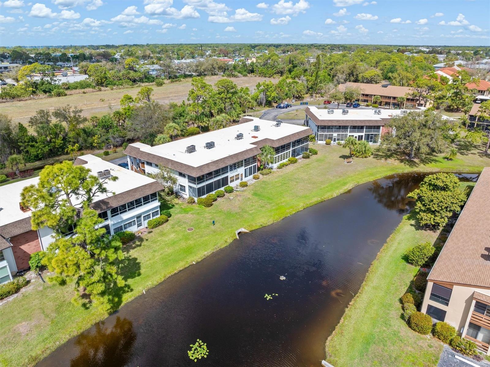 2 QUAILS RUN BLVD #8, ENGLEWOOD, FL