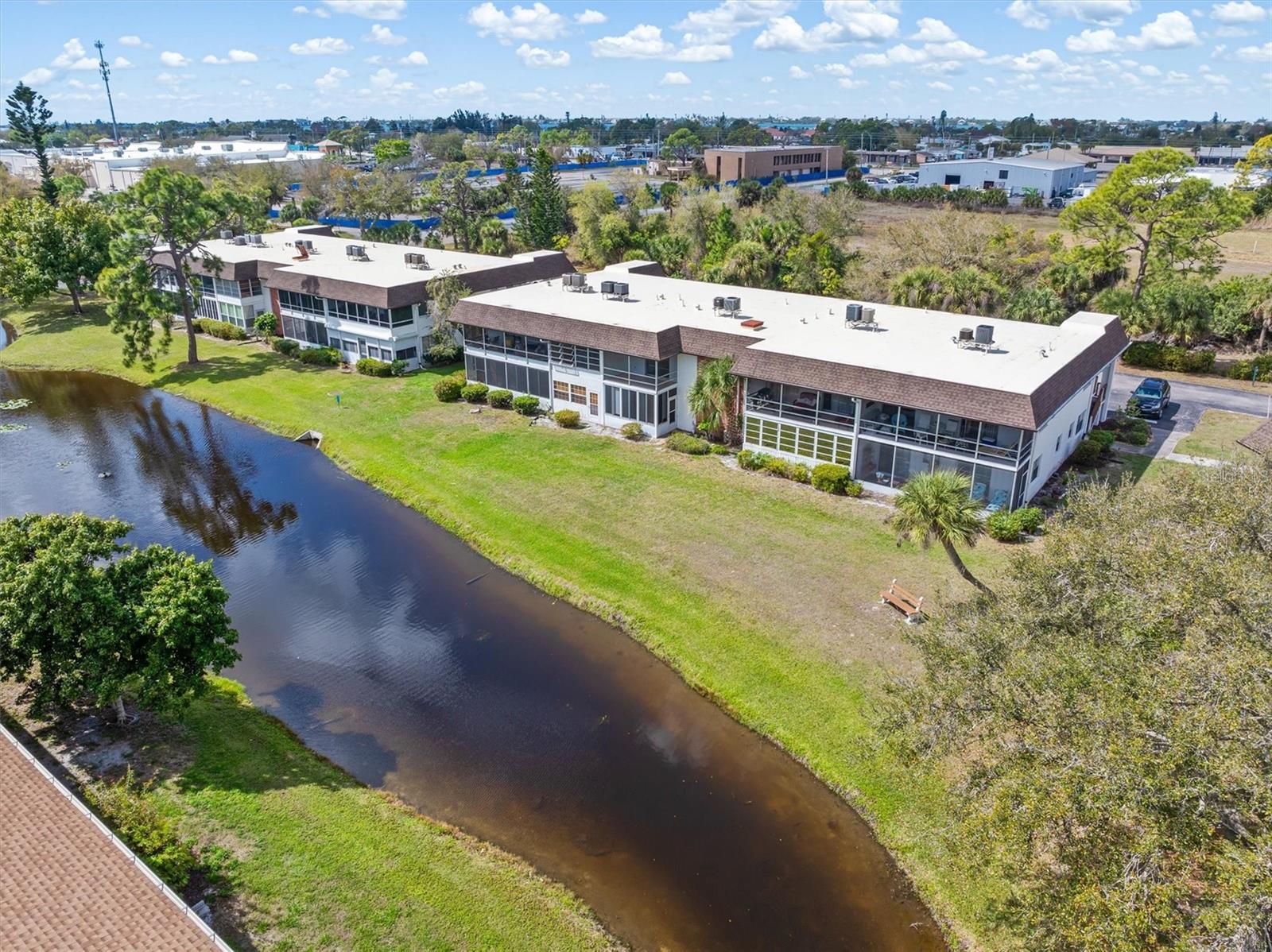 2 QUAILS RUN BLVD #8, ENGLEWOOD, FL — photo 34