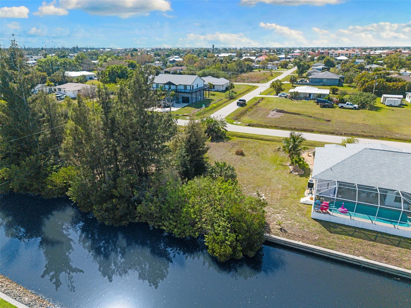 2524 LARKSPUR DR, PUNTA GORDA, FL — photo 2