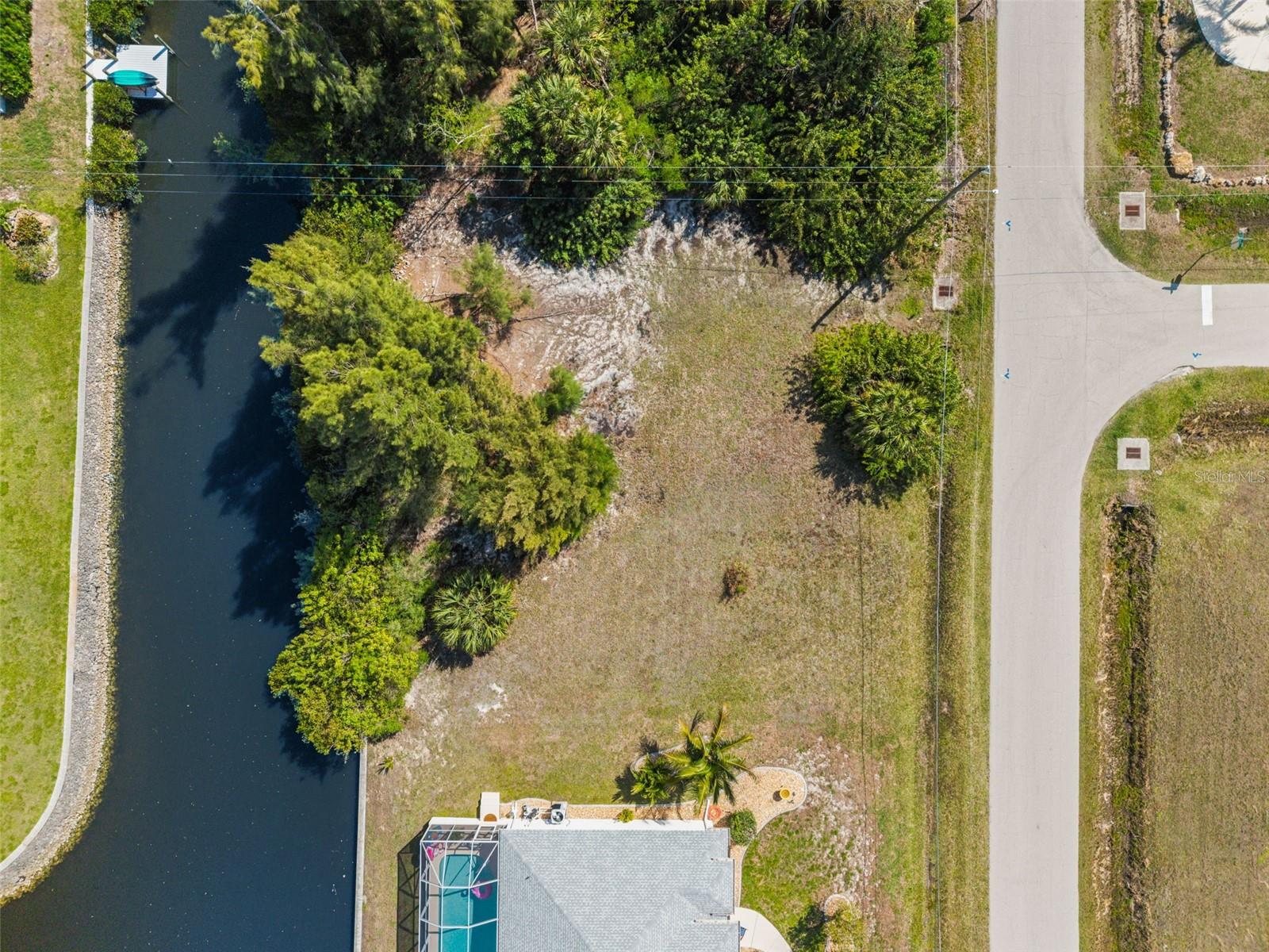 2524 LARKSPUR DR, PUNTA GORDA, FL