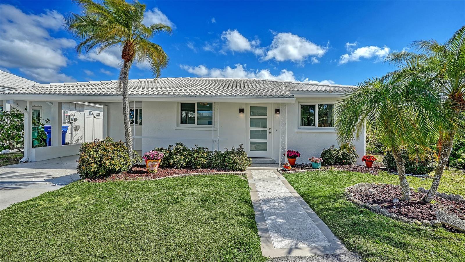 948 SPANISH DR S, LONGBOAT KEY, FL — photo 2