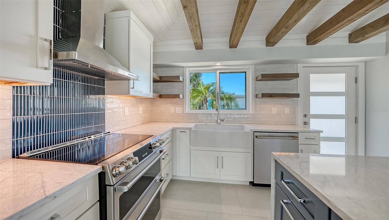 948 SPANISH DR S, LONGBOAT KEY, FL — photo 13