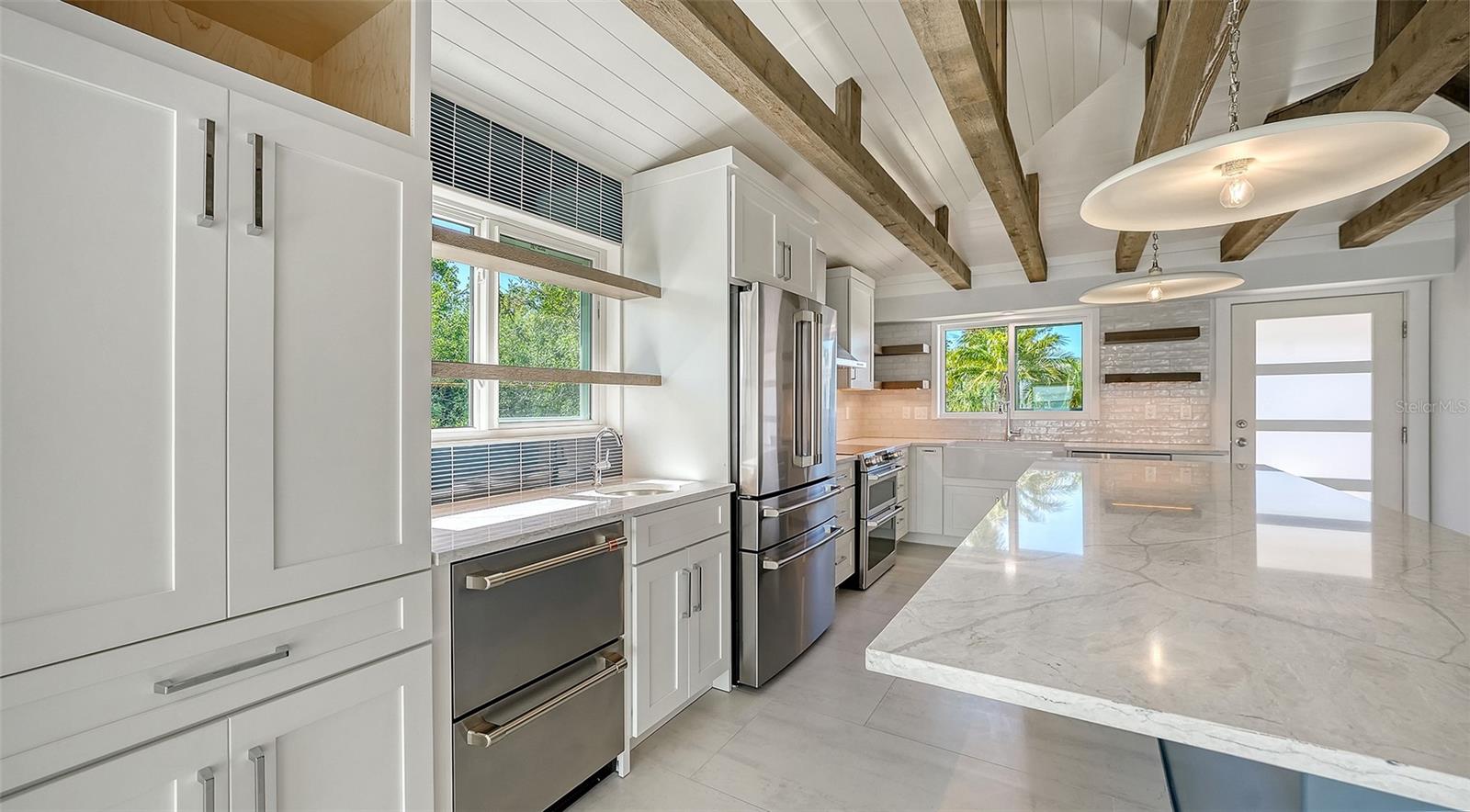 948 SPANISH DR S, LONGBOAT KEY, FL — photo 15