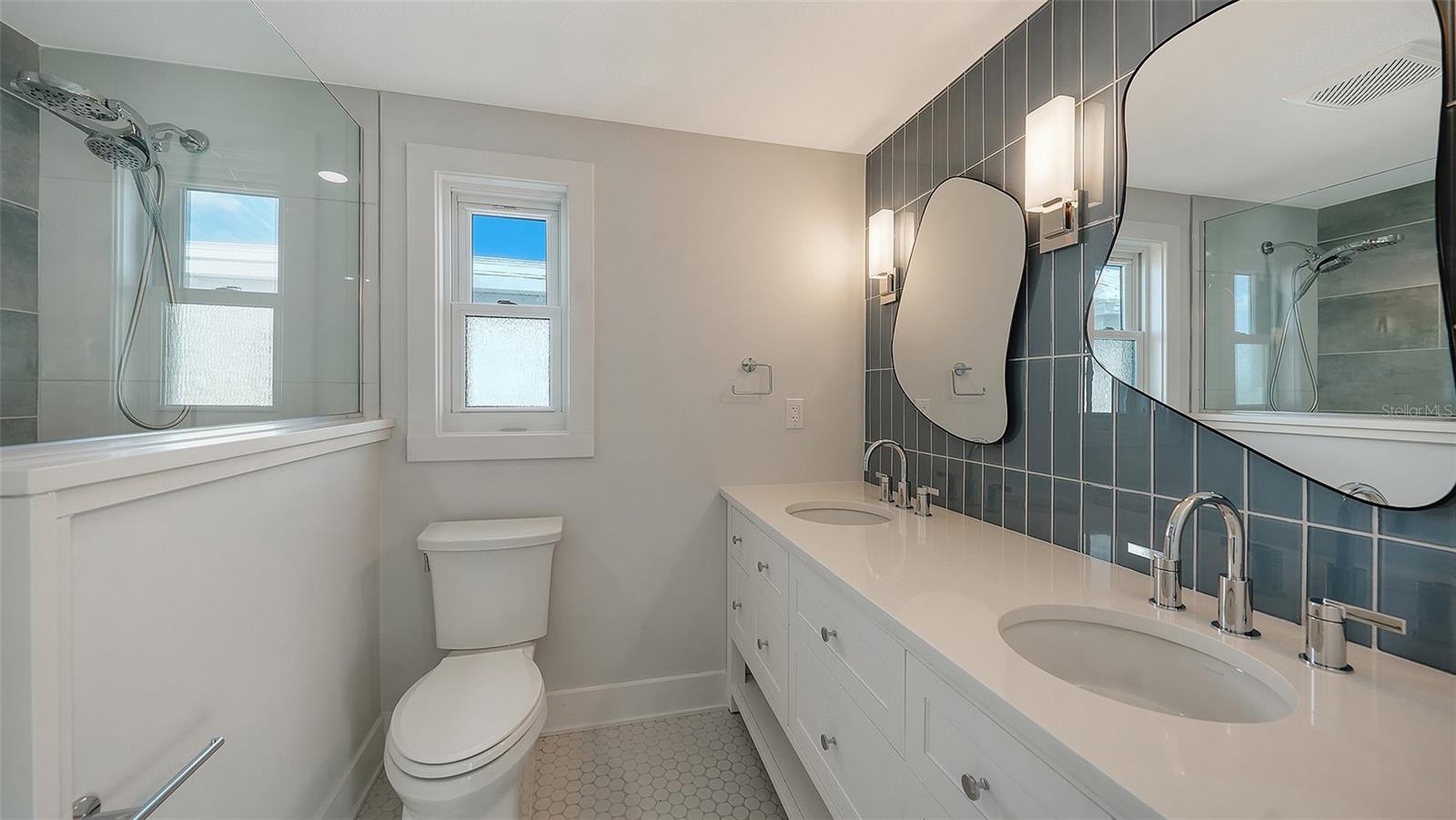 948 SPANISH DR S, LONGBOAT KEY, FL — photo 24