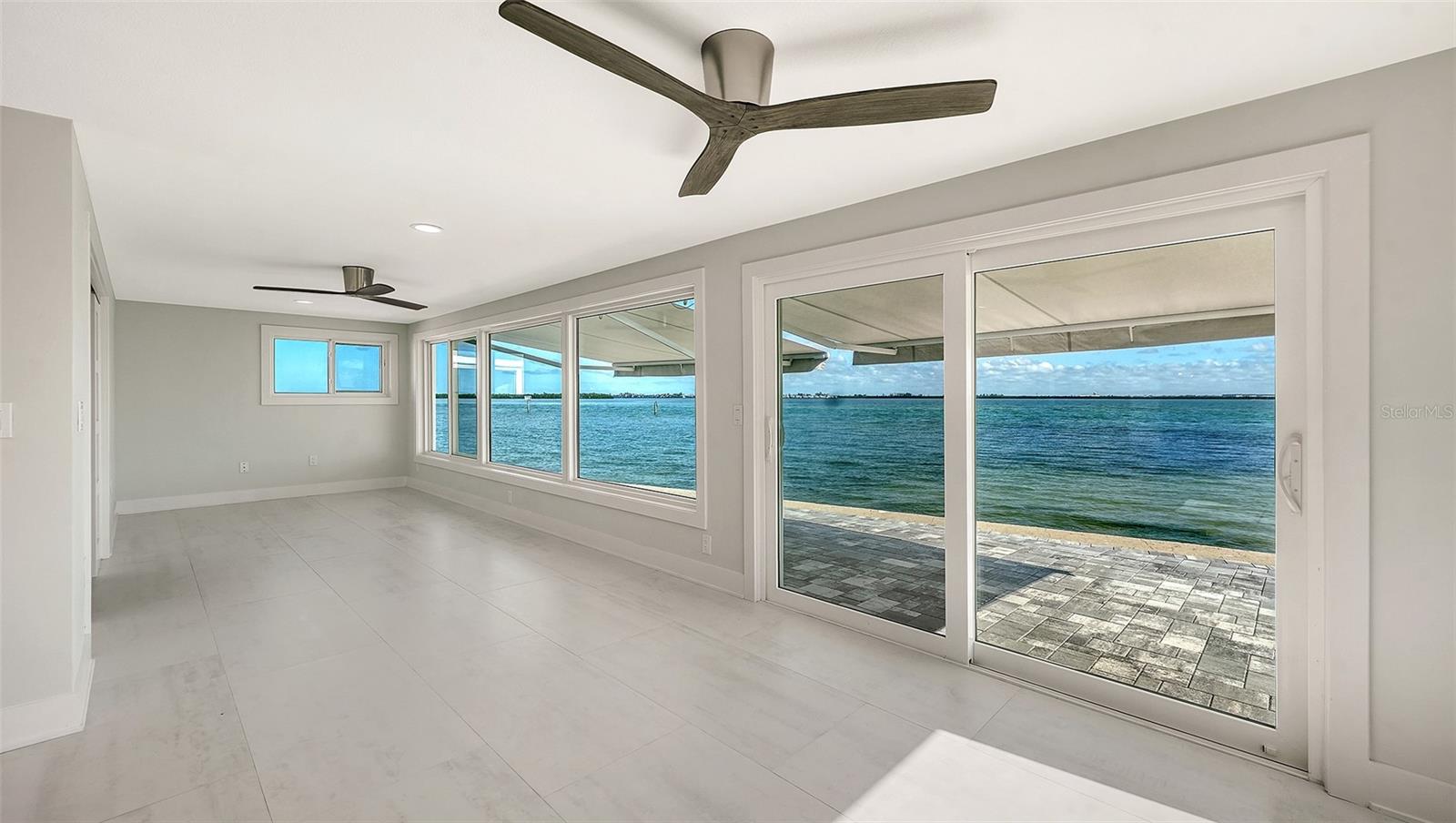 948 SPANISH DR S, LONGBOAT KEY, FL — photo 29