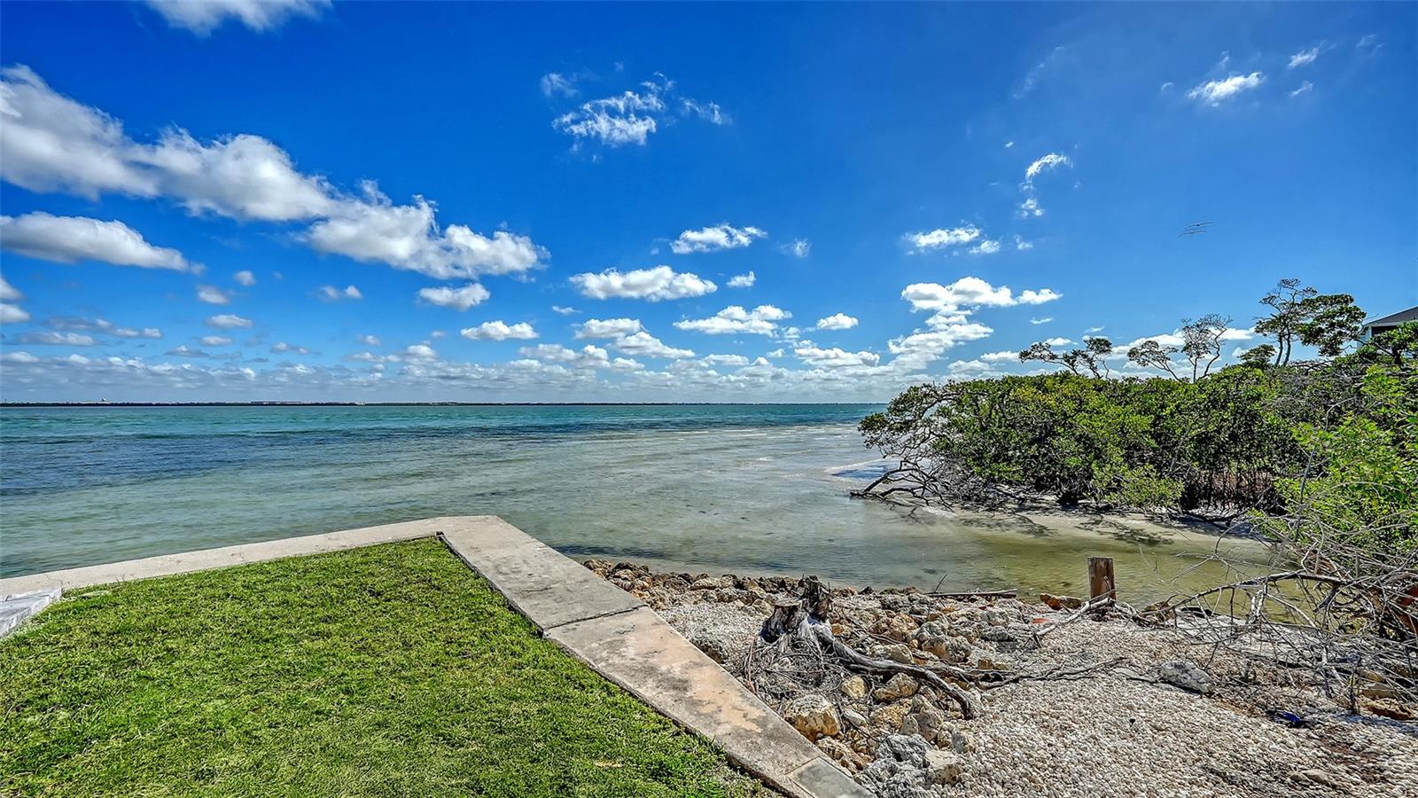 948 SPANISH DR S, LONGBOAT KEY, FL — photo 43