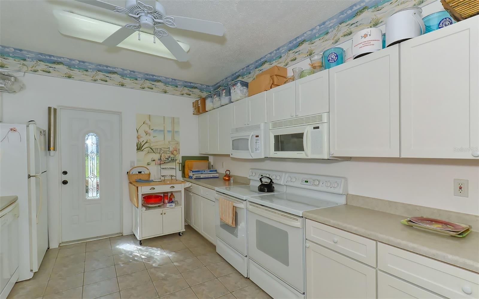 948 SPANISH DR S, LONGBOAT KEY, FL — photo 59