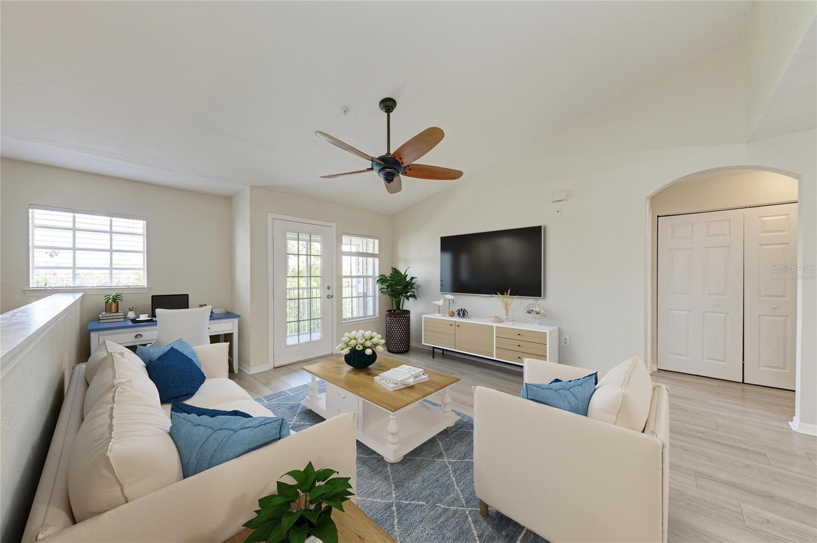 8911 MANOR LOOP #207, LAKEWOOD RANCH, FL — photo 15