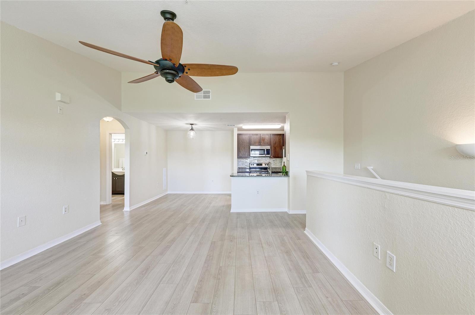 8911 MANOR LOOP #207, LAKEWOOD RANCH, FL — photo 20