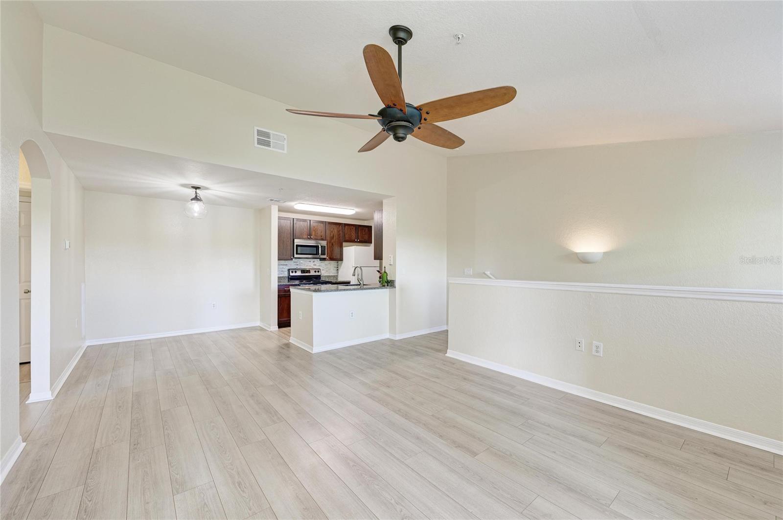 8911 MANOR LOOP #207, LAKEWOOD RANCH, FL — photo 21