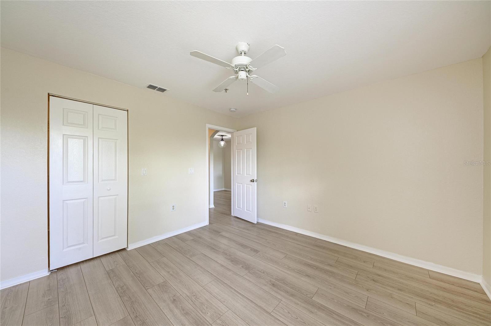 8911 MANOR LOOP #207, LAKEWOOD RANCH, FL — photo 35