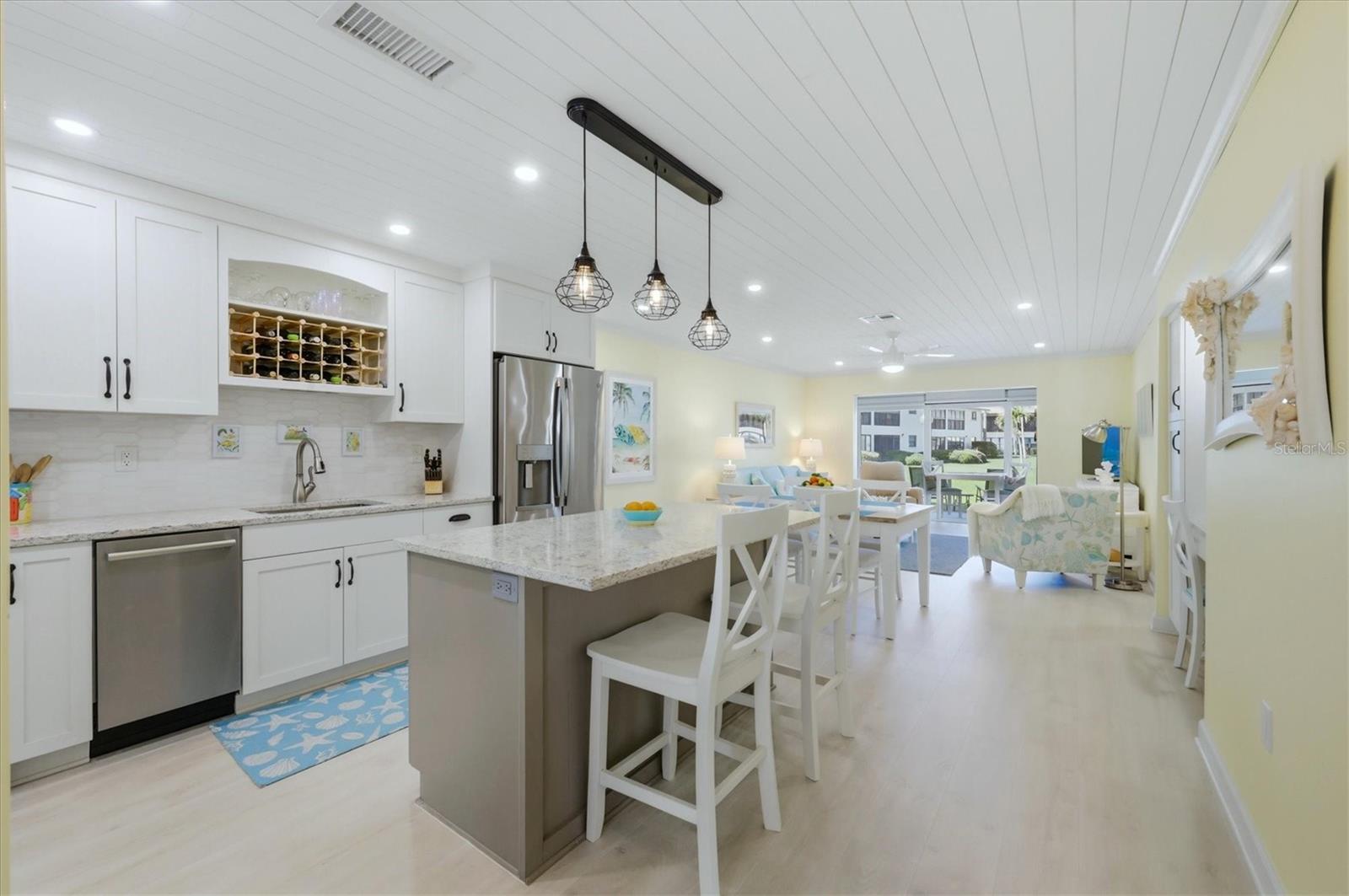 380 THREE LAKES LN #A, VENICE, FL — photo 2