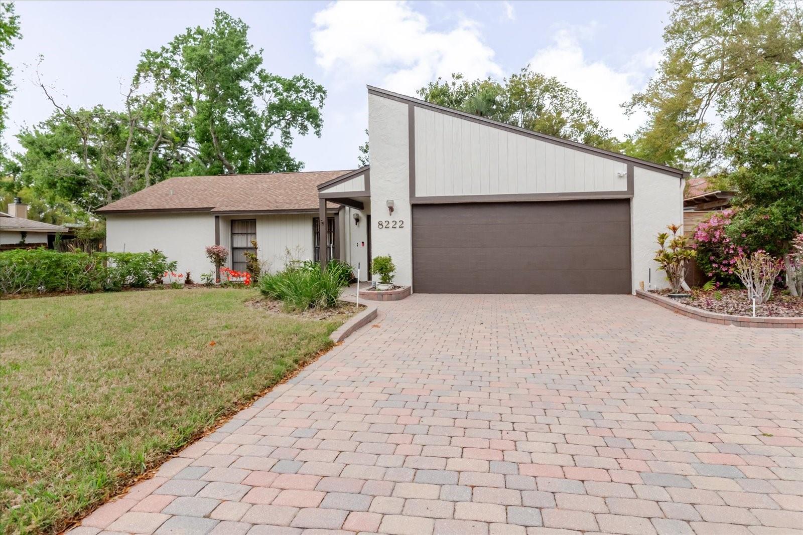 8222 LA SERENA DR, TAMPA, FL — photo 9