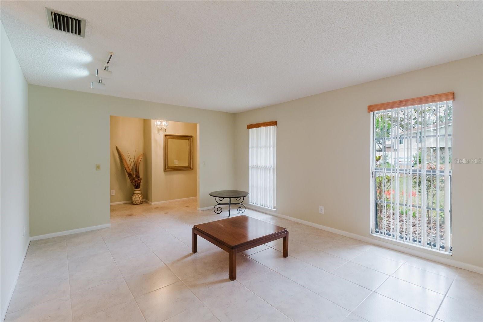 8222 LA SERENA DR, TAMPA, FL — photo 17