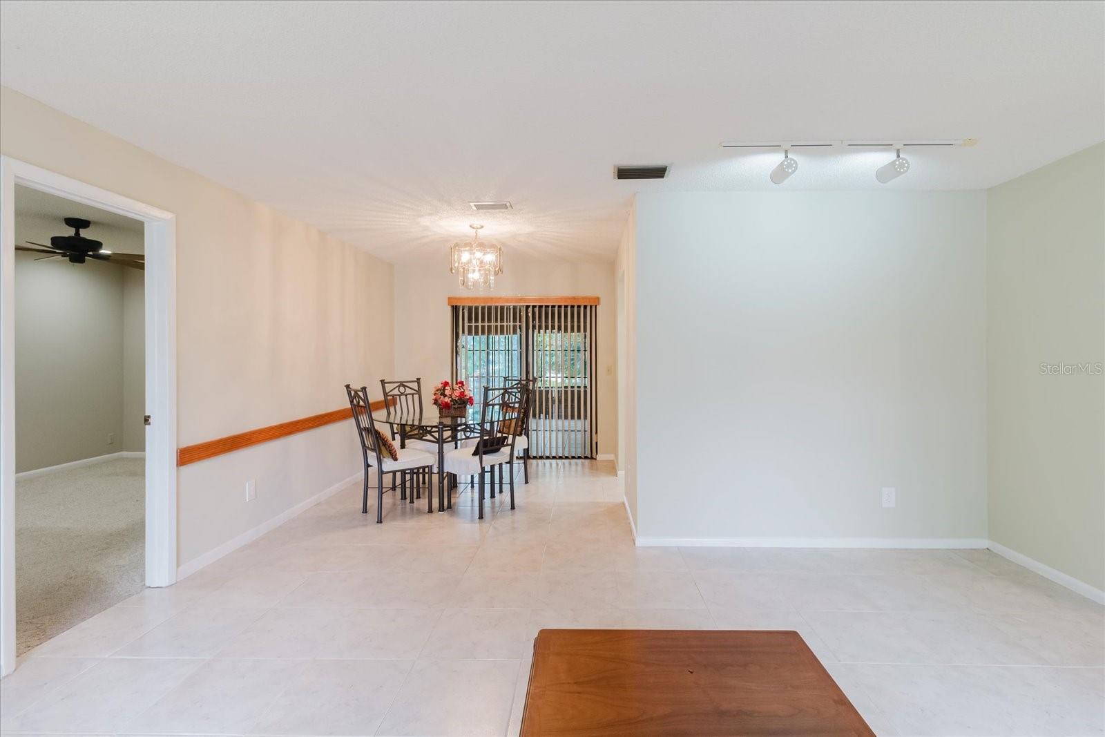 8222 LA SERENA DR, TAMPA, FL — photo 19