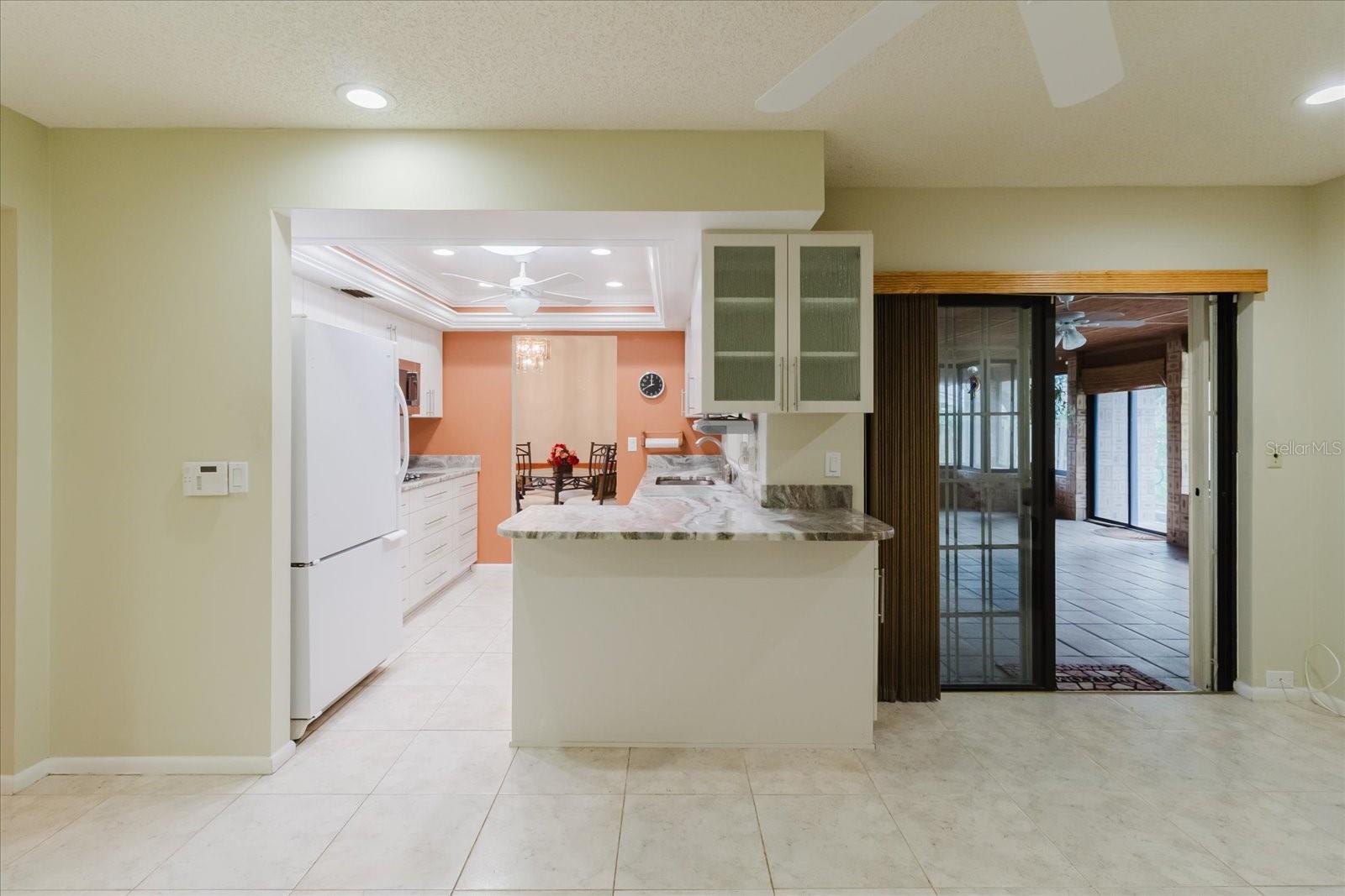8222 LA SERENA DR, TAMPA, FL — photo 33
