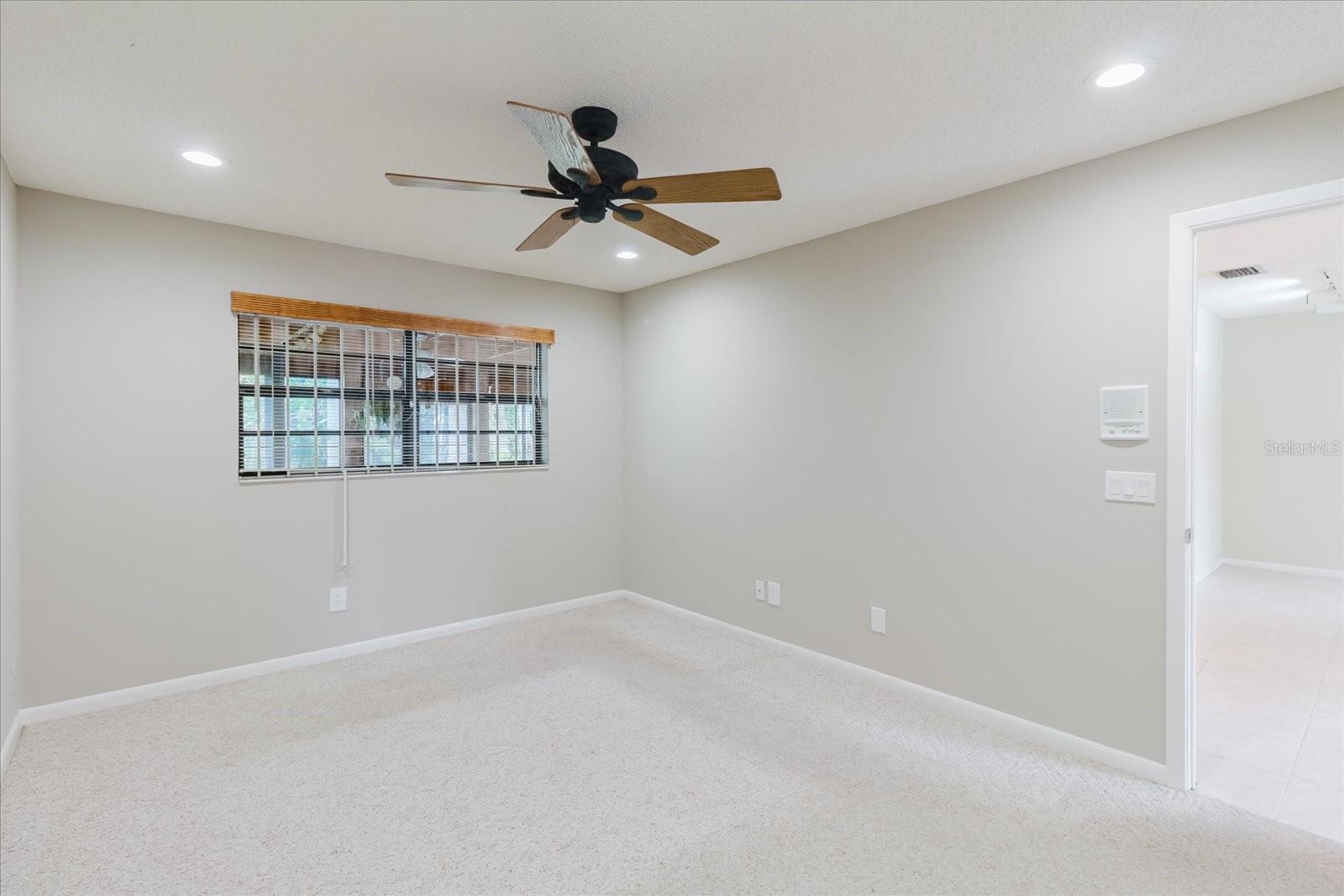 8222 LA SERENA DR, TAMPA, FL — photo 39