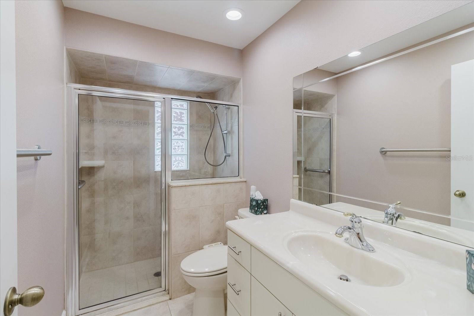 8222 LA SERENA DR, TAMPA, FL — photo 51