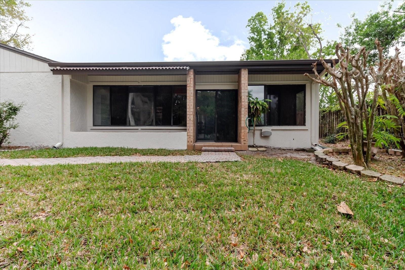 8222 LA SERENA DR, TAMPA, FL — photo 76