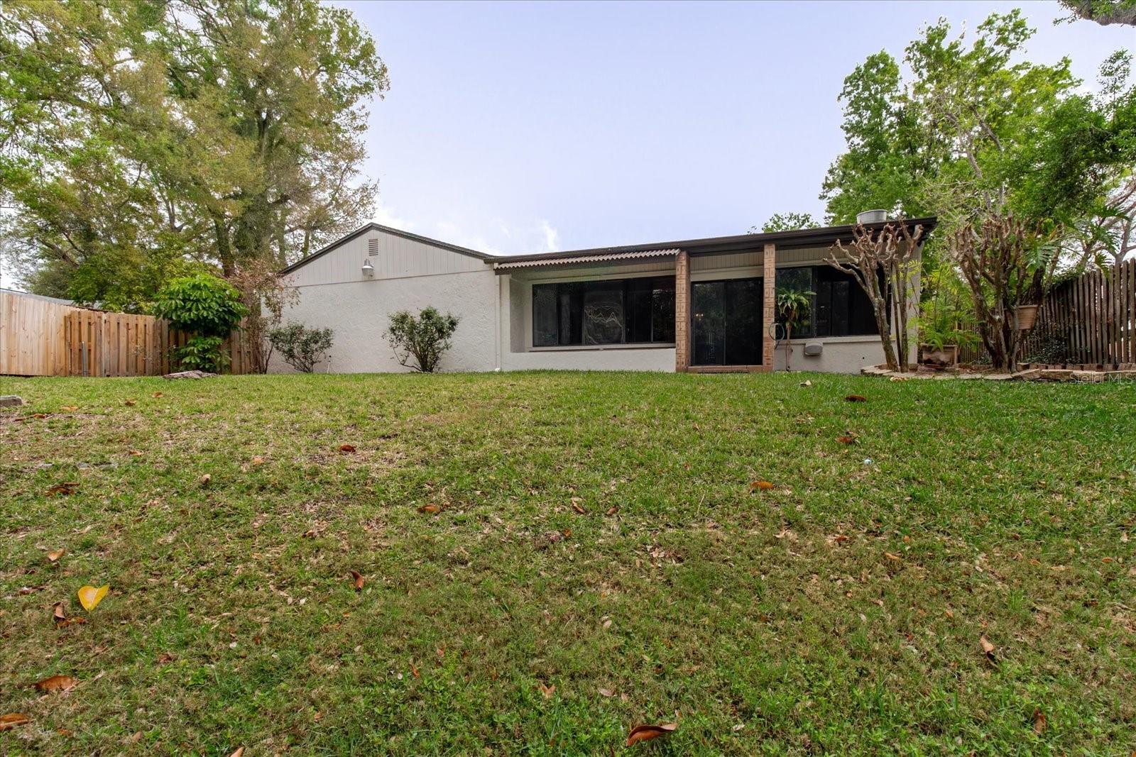 8222 LA SERENA DR, TAMPA, FL — photo 79