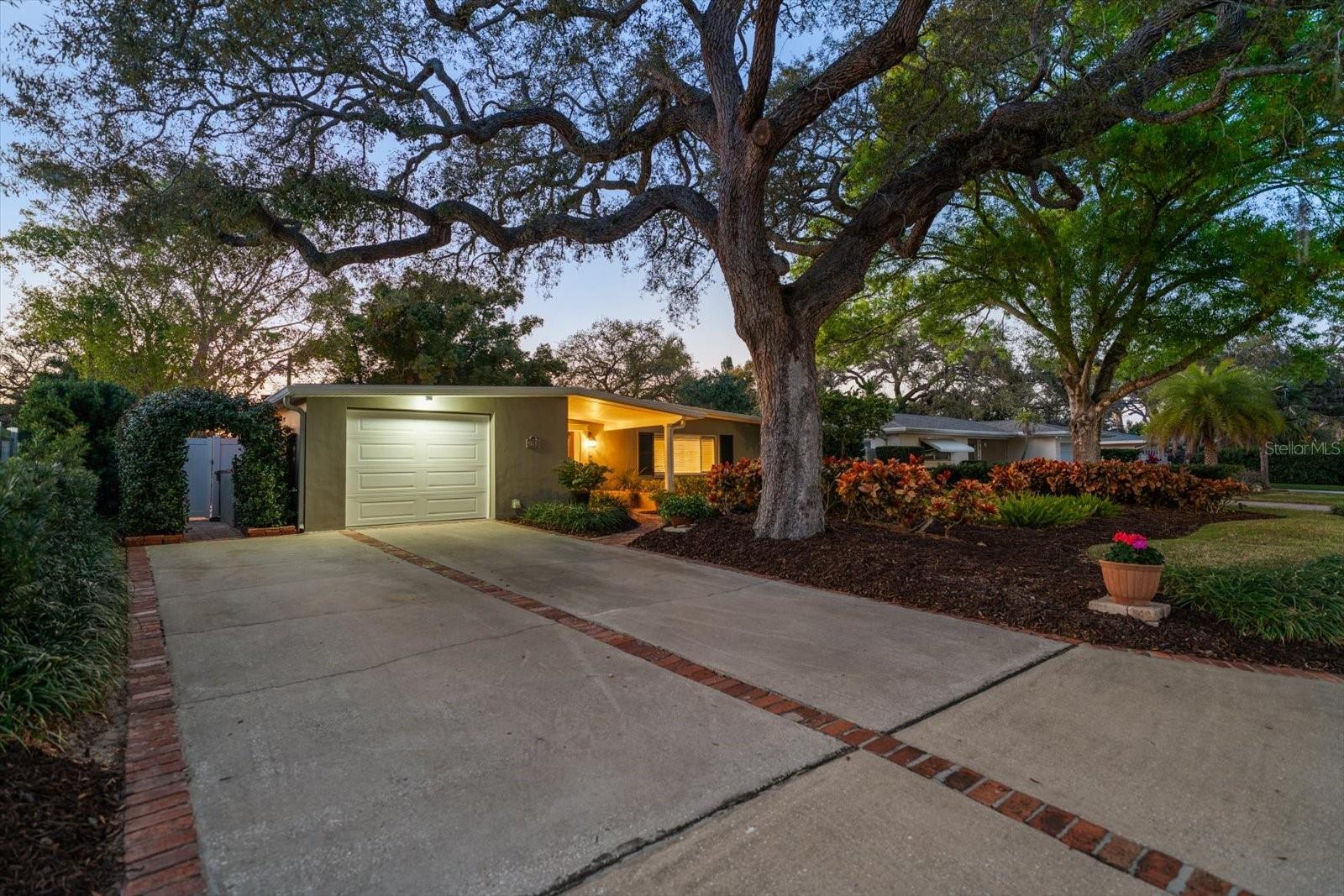 1718 MEREDITH LN, BELLEAIR, FL — photo 49