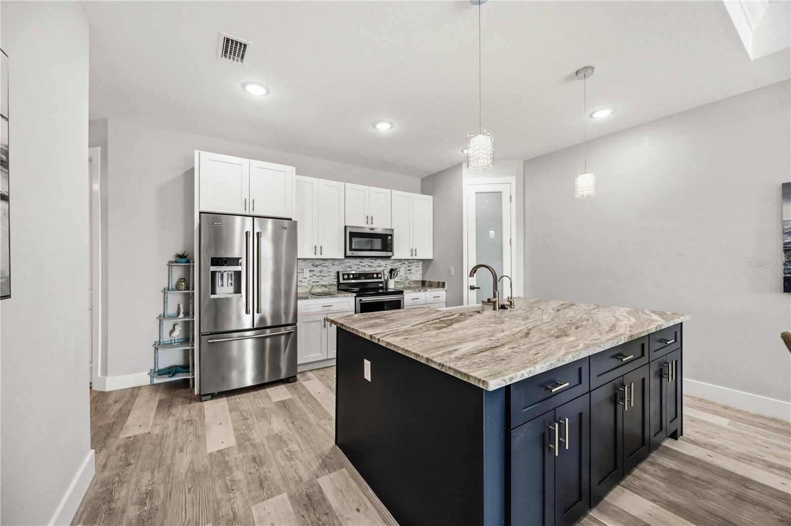 3240 WOODTHRUSH DR #111 & 112, PUNTA GORDA, FL — photo 29
