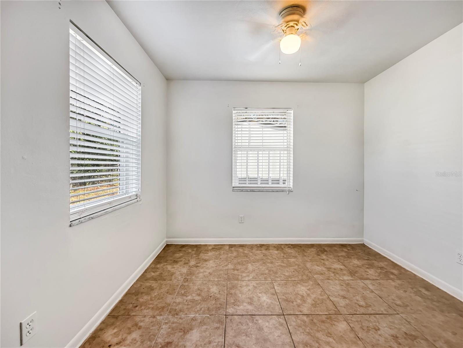 889 W VILLAGE DR, DELTONA, FL — photo 20