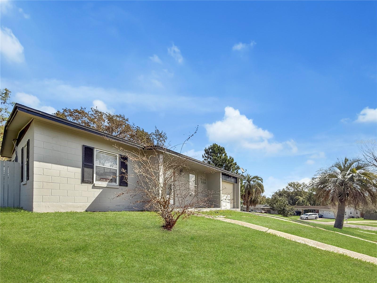 889 W VILLAGE DR, DELTONA, FL — photo 25