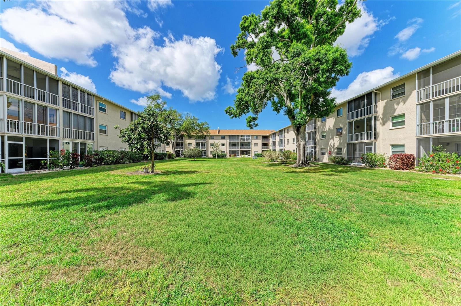 3983 MACEACHEN BLVD #424, SARASOTA, FL — photo 37