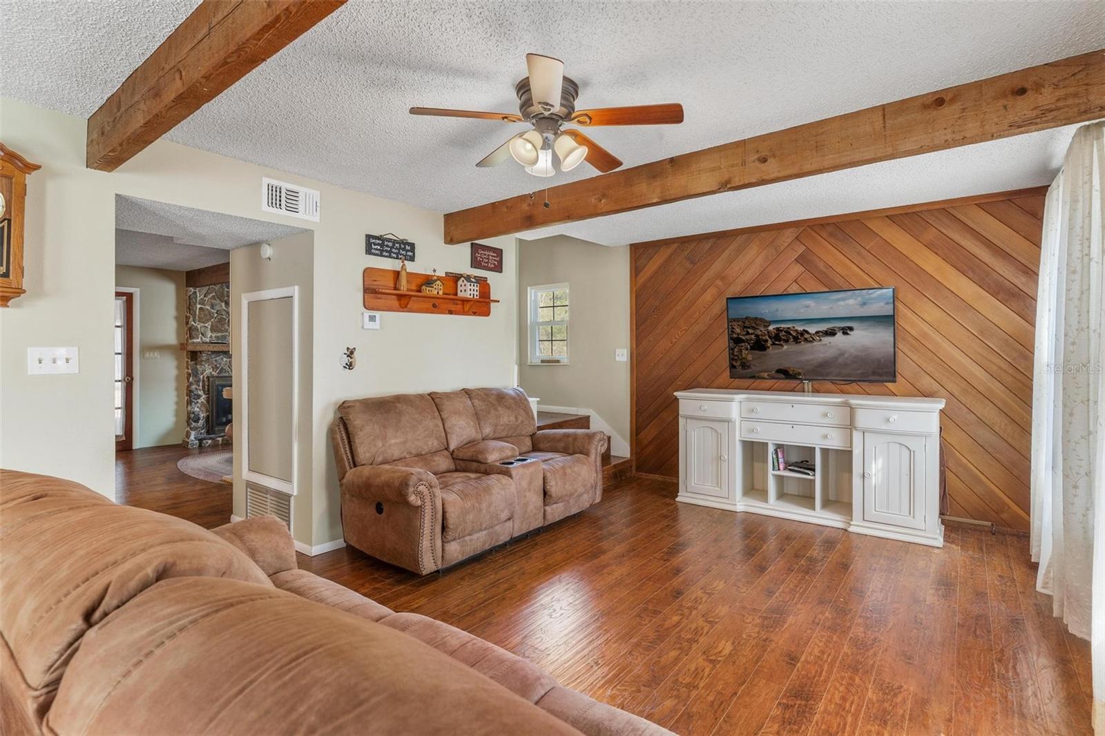 2917 LAKE GRIFFIN RD, LADY LAKE, FL — photo 26