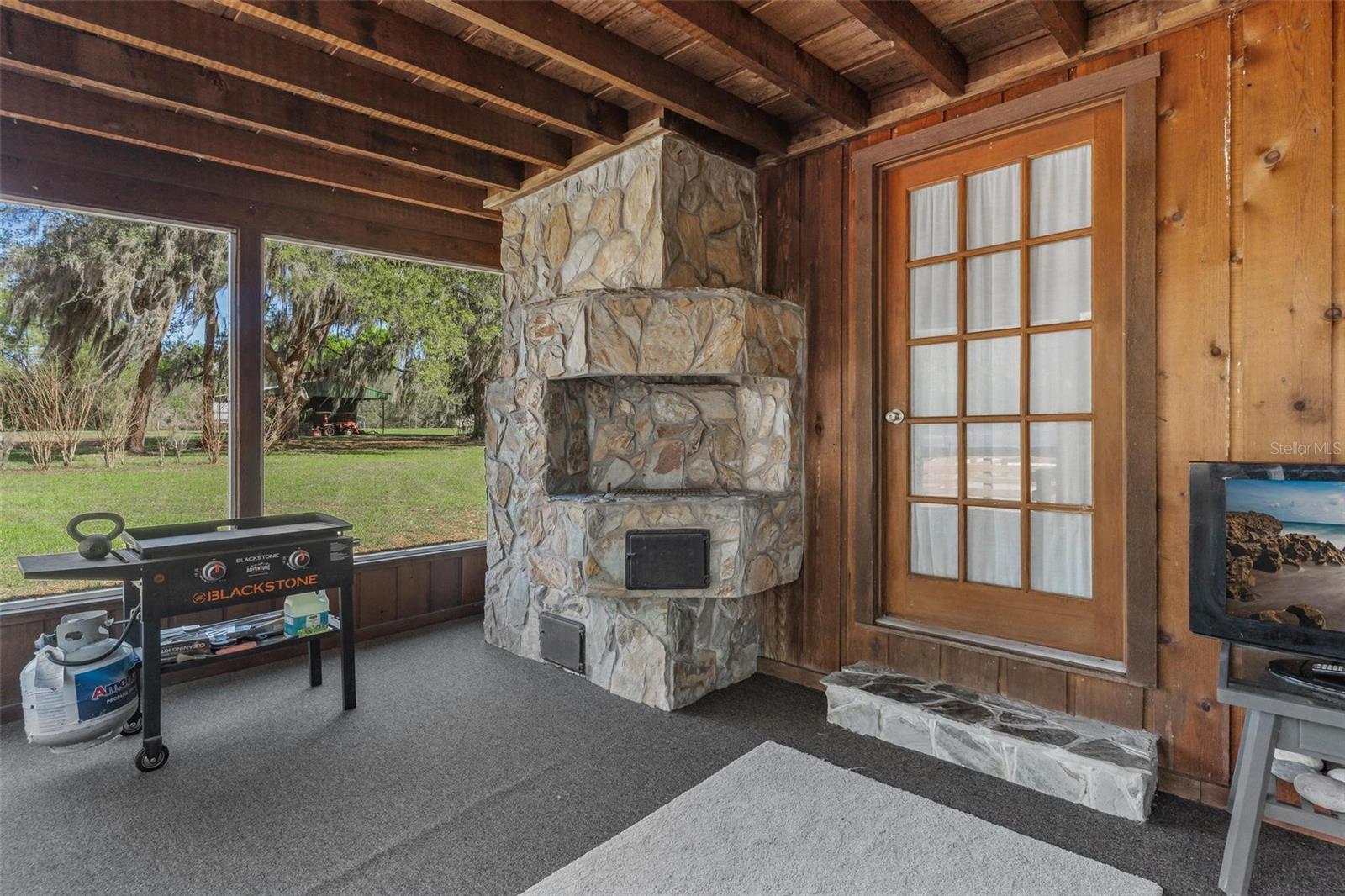 2917 LAKE GRIFFIN RD, LADY LAKE, FL — photo 76