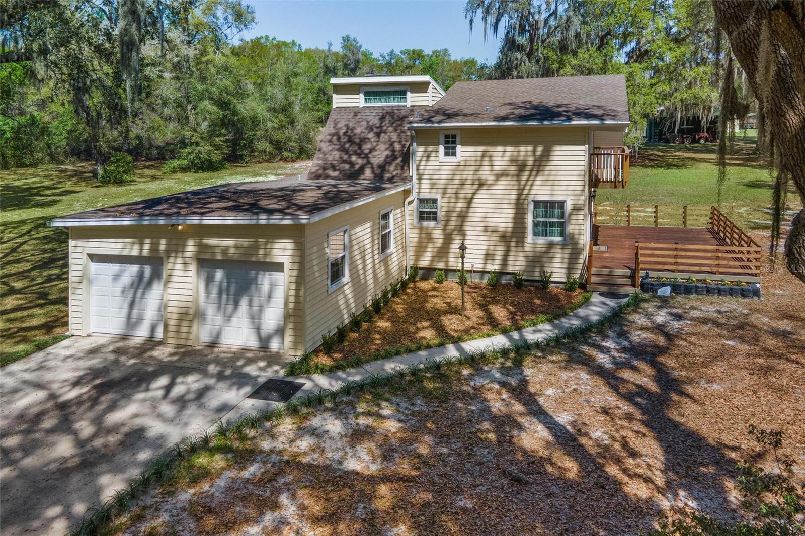2917 LAKE GRIFFIN RD, LADY LAKE, FL — photo 107