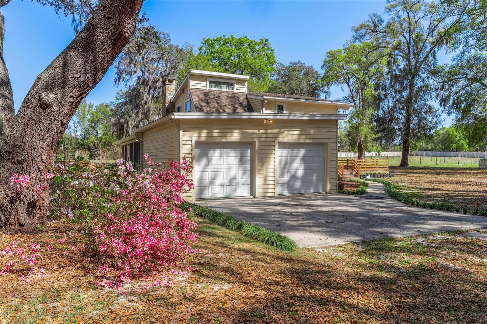 2917 LAKE GRIFFIN RD, LADY LAKE, FL — photo 15