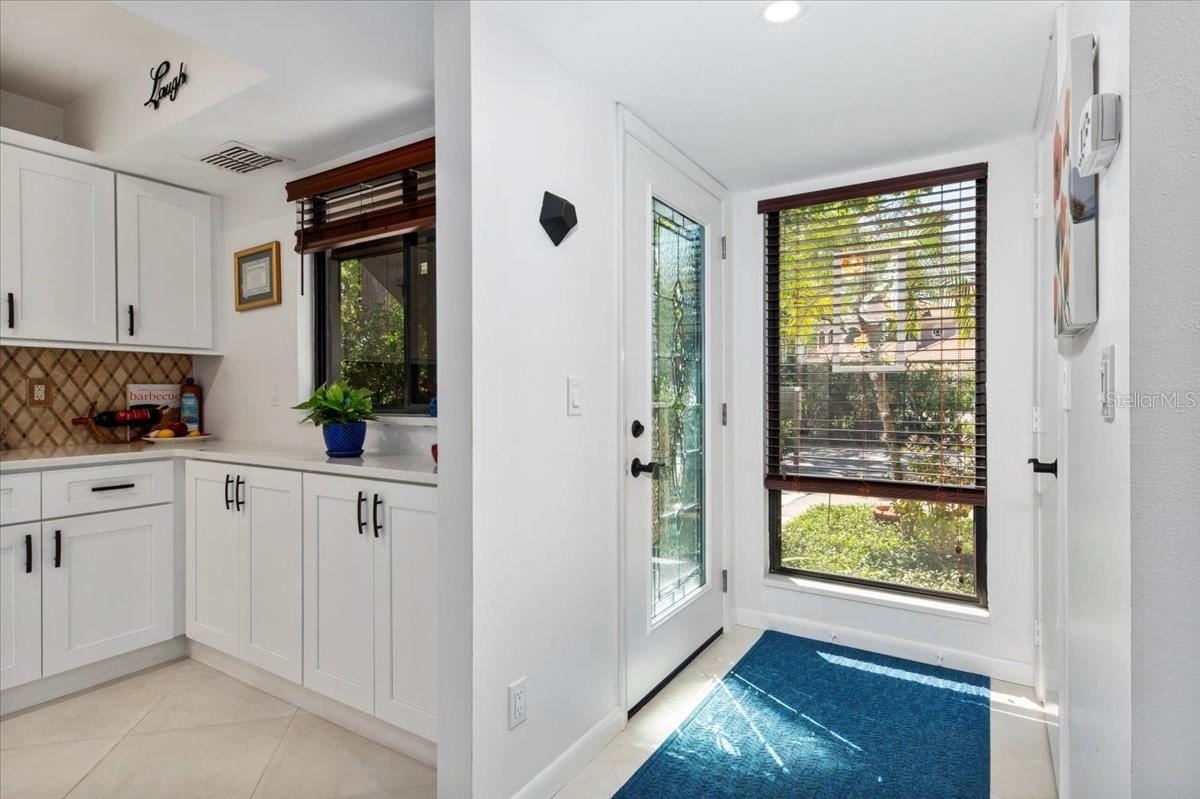 1708 GLENHOUSE DR #313, SARASOTA, FL — photo 3