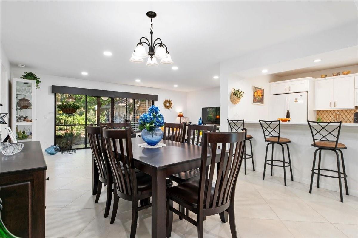 1708 GLENHOUSE DR #313, SARASOTA, FL — photo 9