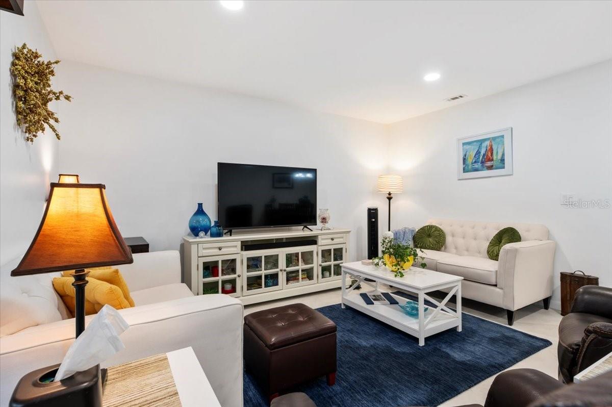 1708 GLENHOUSE DR #313, SARASOTA, FL — photo 11