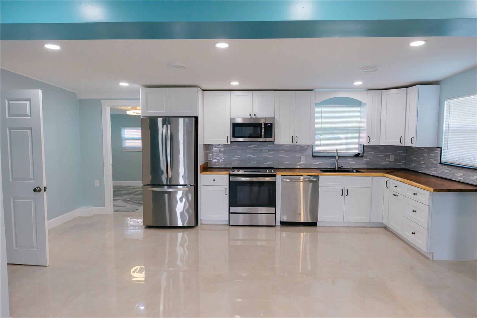 300 53RD ST W, BRADENTON, FL — photo 15