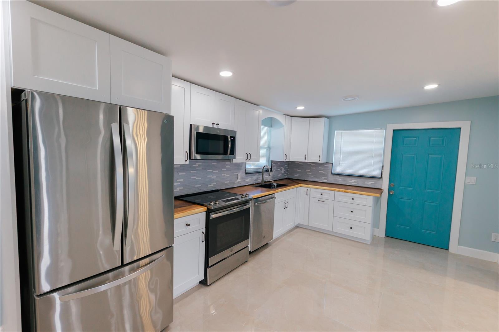 300 53RD ST W, BRADENTON, FL — photo 17