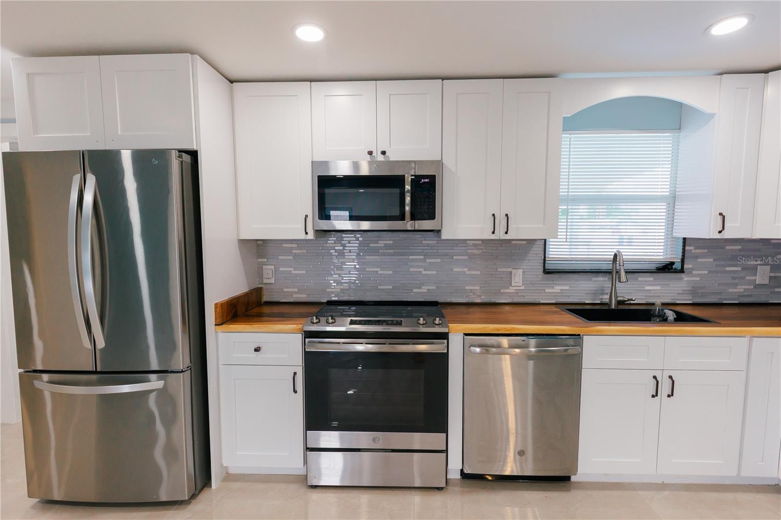 300 53RD ST W, BRADENTON, FL — photo 20
