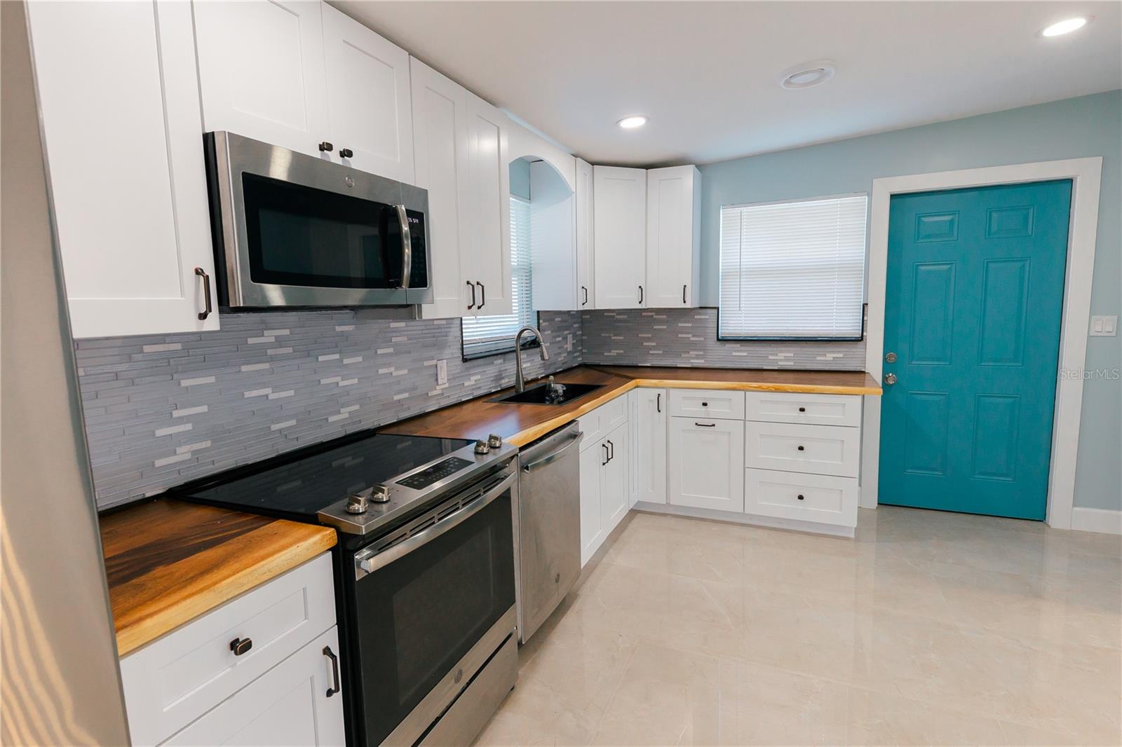 300 53RD ST W, BRADENTON, FL — photo 21