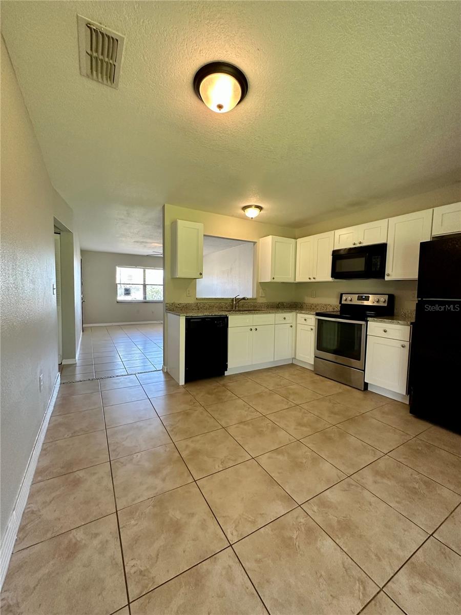 544 IMPERIAL PL, KISSIMMEE, FL — photo 12