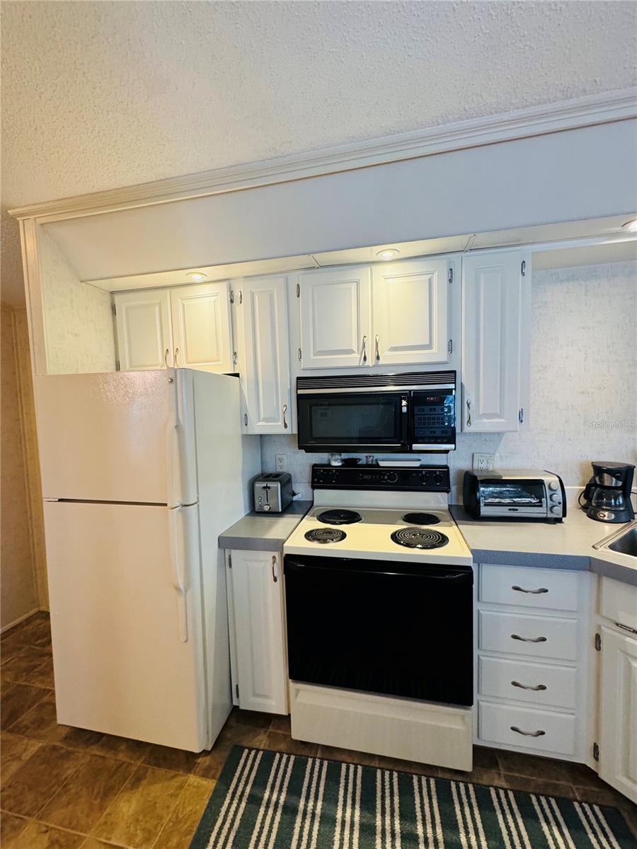 627 ARNOLD PALMER DR, DAVENPORT, FL — photo 17