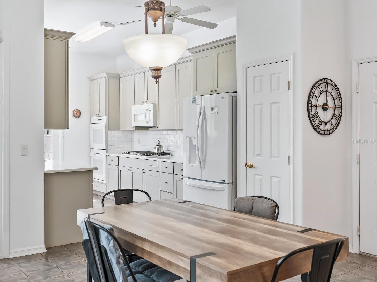 39407 TREELINE DR, LADY LAKE, FL — photo 23