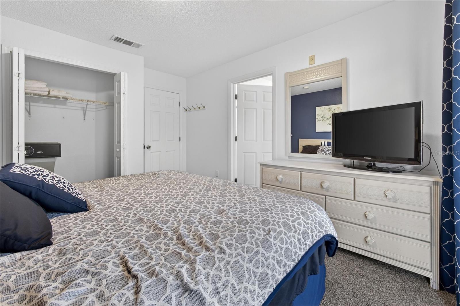 1066 PARK RIDGE CIR, KISSIMMEE, FL — photo 41