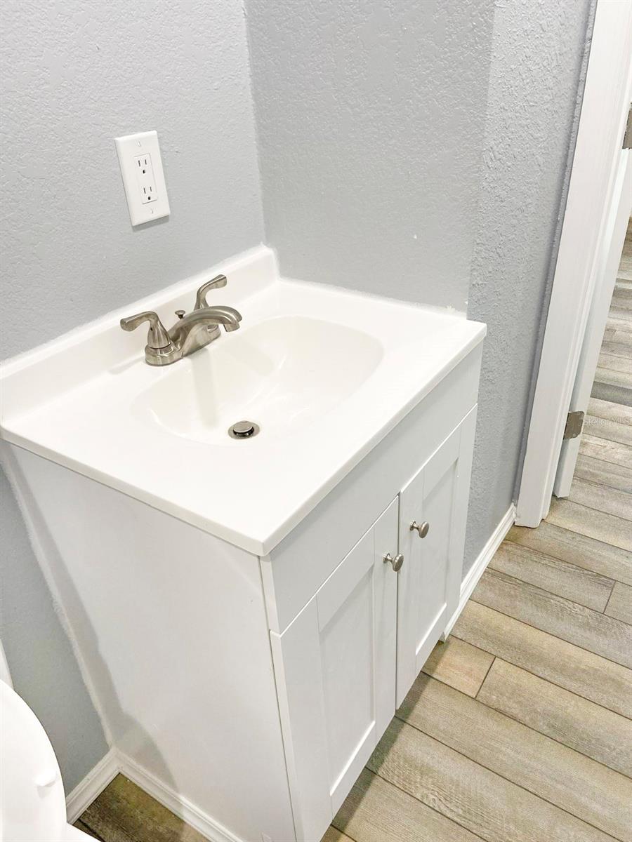 141 S HIAWASSEE RD, ORLANDO, FL — photo 15