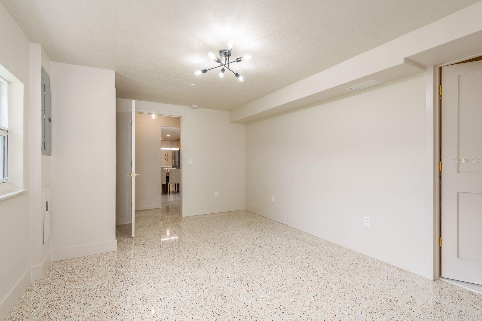 2347 WATROUS DR, DUNEDIN, FL — photo 37