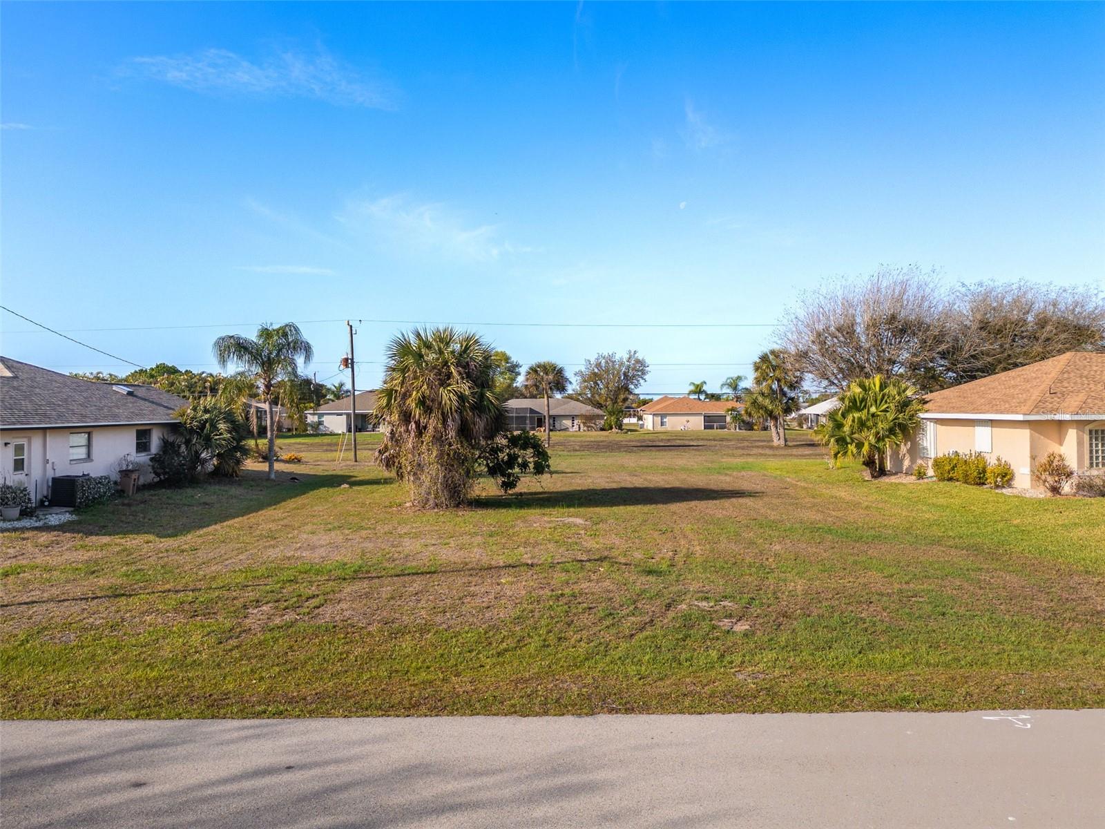 7179 N PLUM TREE, PUNTA GORDA, FL — photo 4