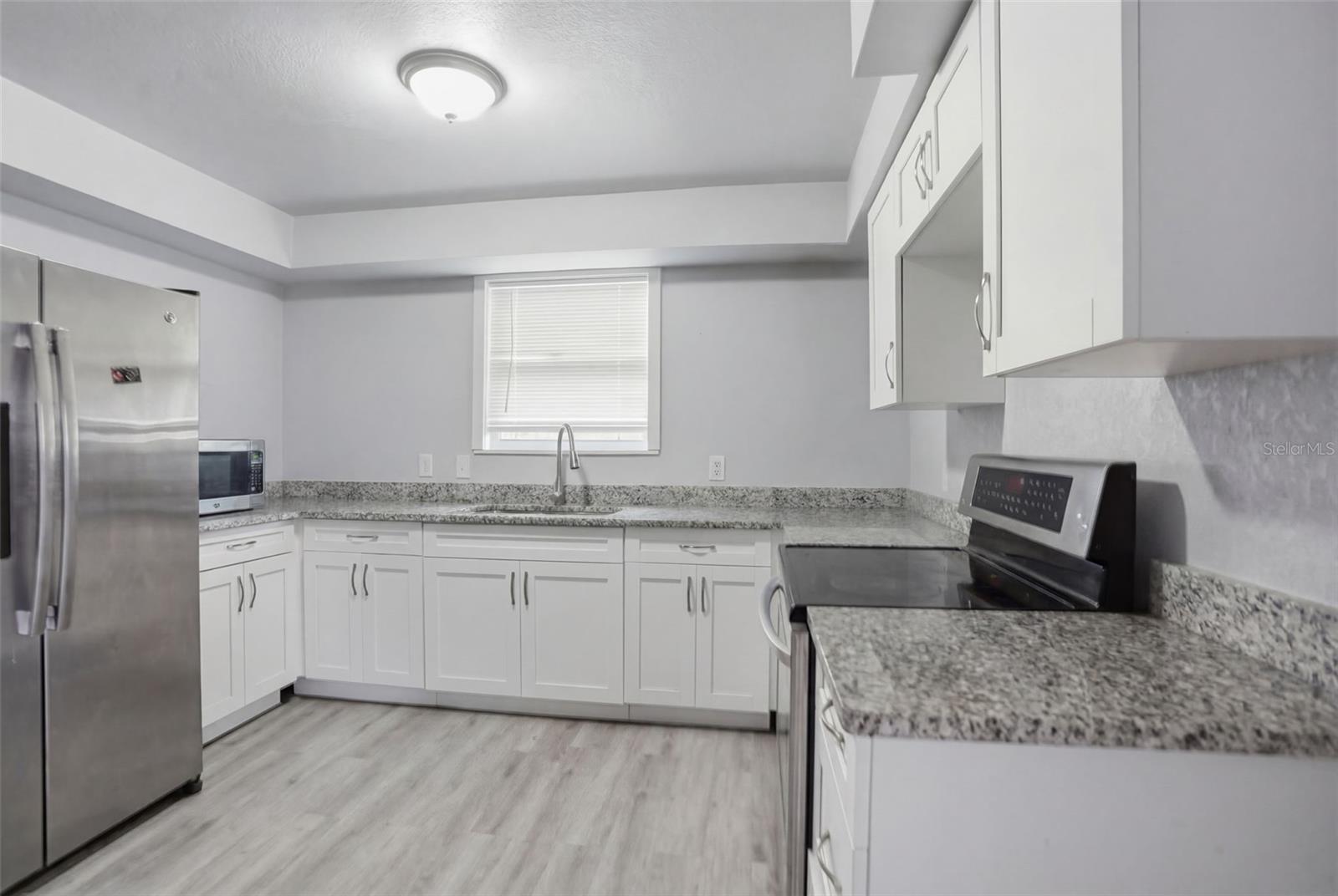 13379 CHAMBORD ST, BROOKSVILLE, FL — photo 2
