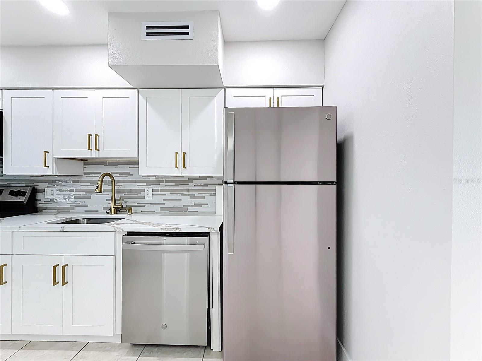 1840 SHORE DR S #5, SOUTH PASADENA, FL — photo 9